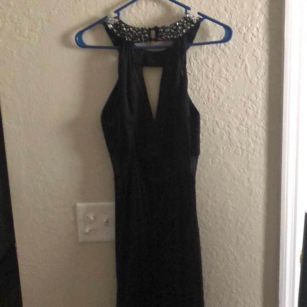 Black Dress - Picture 2 of 3